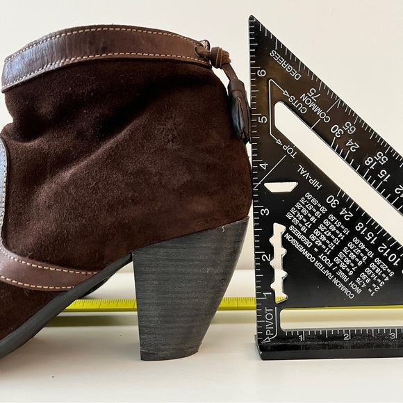 Fly London Brown Suede Heeled Ankle Booties – Western-Inspired Boho Chic, EU41 - Picture 16 of 16